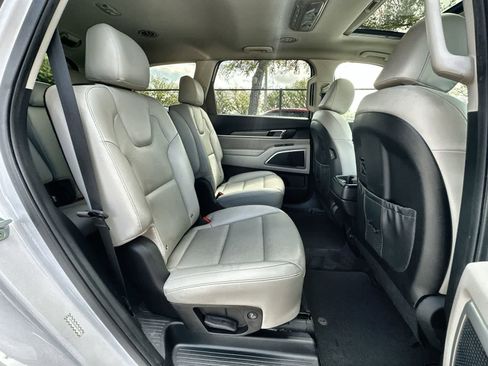 Used 2021 Kia Telluride S image 18