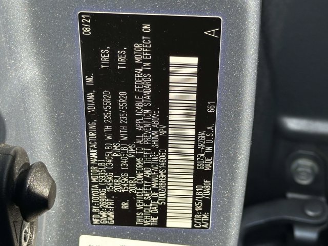 Certified 2021 Toyota Highlander Limited AWD/4WD image 44