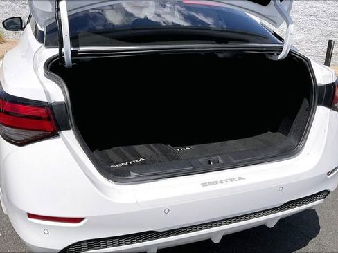 Certified 2025 Nissan Sentra SV FWD image 34