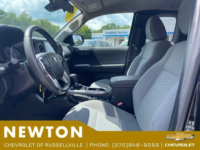Used 2022 Toyota Tacoma SR5 w/ SR5 Appearance Package (SM)