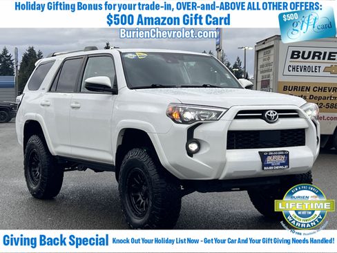 Used 2022 Toyota 4Runner SR5 image 7