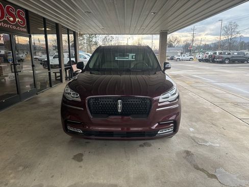 Used 2022 Lincoln Aviator Reserve w/ Equipment Group 201A image 2