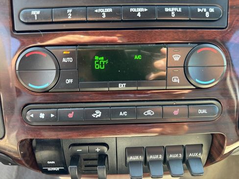 Used 2008 Ford F250 Lariat image 36