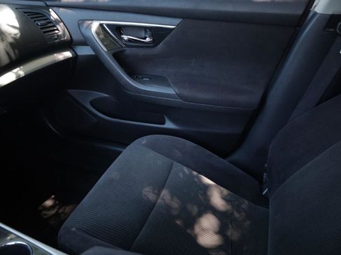 Used 2013 Nissan Altima 2.5 S FWD image 14