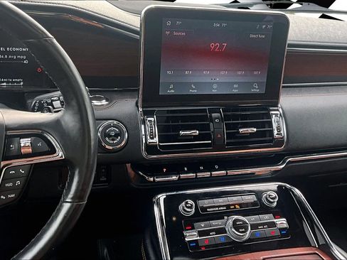 Used 2021 Lincoln Navigator L Reserve w/ Luxury Package image 6