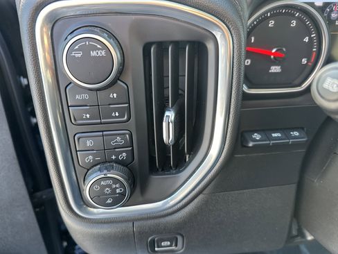 Certified 2022 Chevrolet Silverado 2500 LTZ w/ LTZ Plus Package image 13