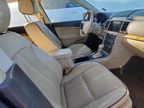 Used 2012 Lincoln MKZ FWD image 4