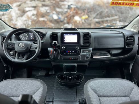 Used 2023 RAM ProMaster 2500 image 10