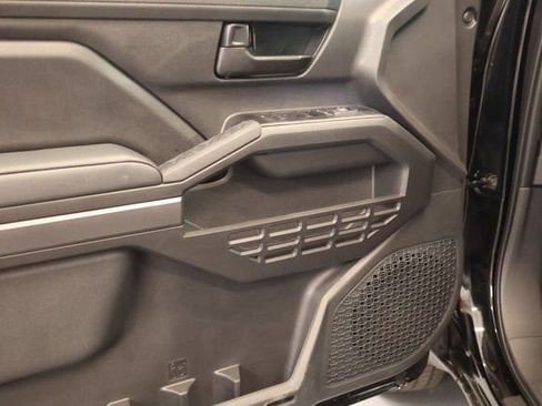 New 2025 Toyota Tacoma SR5 image 9