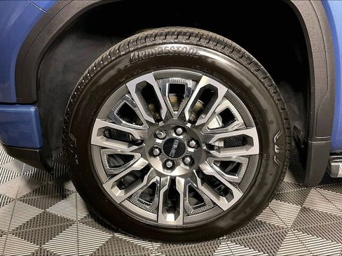 Used 2025 GMC Sierra 1500 Denali Ultimate image 11