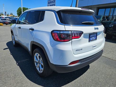 Used 2025 Jeep Compass Sport AWD/4WD image 3