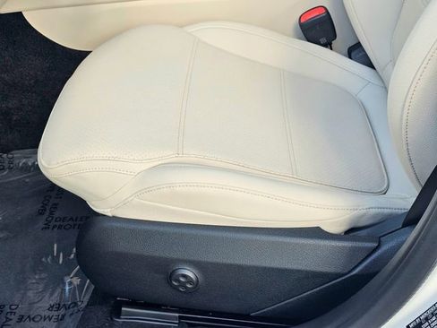 New 2026 Mercedes-Benz C 300 4MATIC Sedan image 18