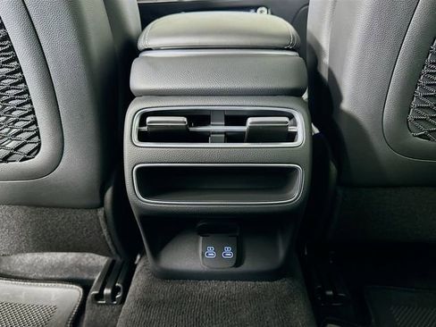 Certified 2026 Genesis GV70 2.5T Advanced image 27