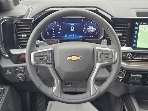 New 2026 Chevrolet Silverado 1500 LT w/ Z71 Off-Road Package image 14