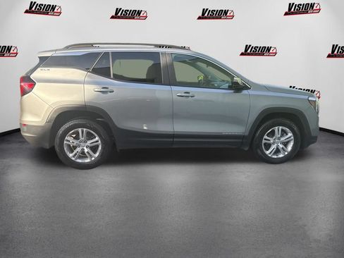 Used 2023 GMC Terrain SLE w/ Driver Convenience Package AWD/4WD image 4