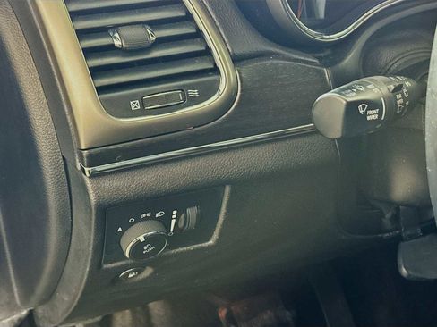 Used 2018 Jeep Grand Cherokee Limited image 8