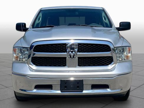 Used 2015 RAM 1500 Classic SLT RWD image 4