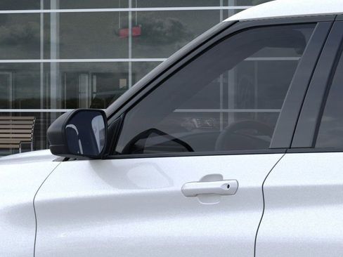 New 2025 Ford Explorer Active image 21