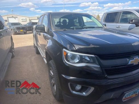 Used 2018 Chevrolet Colorado Z71 AWD/4WD image 16