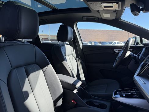 Used 2023 Audi Q4 e-tron Premium Plus w/ Premium Plus image 42