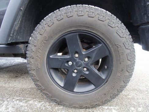 Used 2017 Jeep Wrangler Unlimited Sport image 27