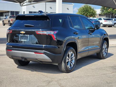 Used 2026 Chevrolet Equinox LT FWD image 5