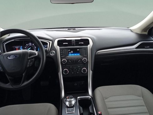 Used 2018 Ford Fusion S image 36