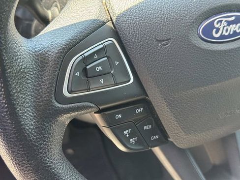 Used 2018 Ford Escape SE FWD image 29