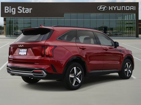 Used 2023 Kia Sorento EX w/ Panoramic Sunroof Package image 4