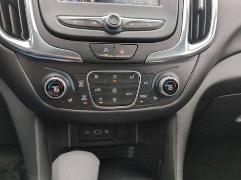 Used 2024 Chevrolet Equinox LT image 17