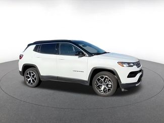 Used 2025 Jeep Compass Limited video 2