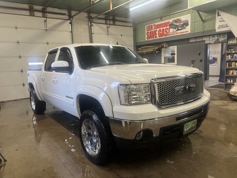 Used 2012 GMC Sierra 1500 SLT w/ SLT Convenience Package image 2