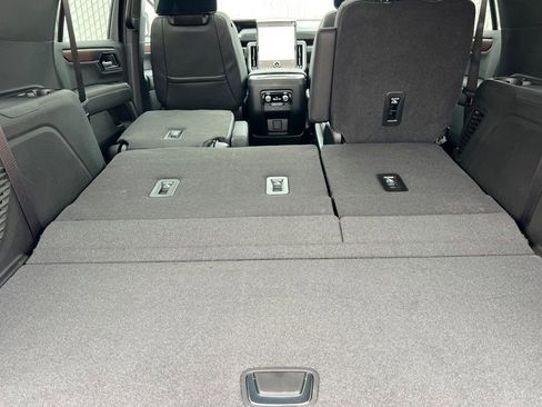 New 2026 GMC Yukon Denali w/ Denali Reserve Package AWD/4WD image 13