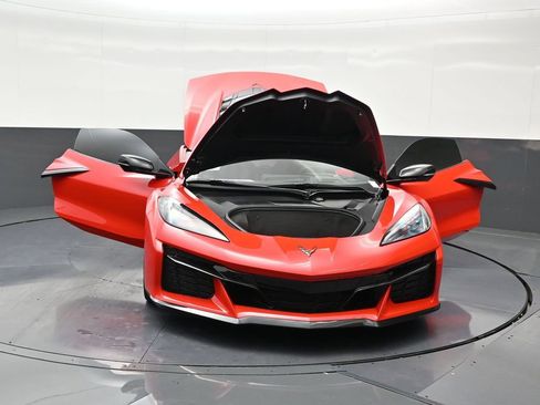 Used 2026 Chevrolet Corvette Z06 w/ Stealth Interior Trim Package image 36