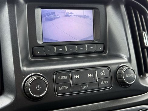 Used 2017 Chevrolet Colorado W/T w/ WT Convenience Package RWD image 18