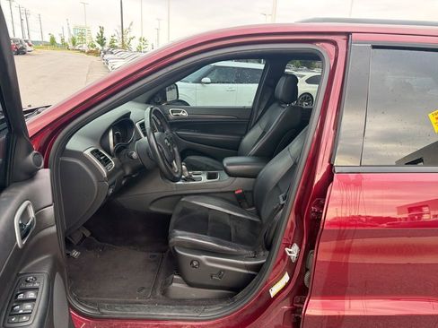 Used 2018 Jeep Grand Cherokee Altitude AWD/4WD image 19