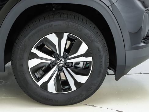 New 2026 Volkswagen Atlas Cross Sport SE image 51