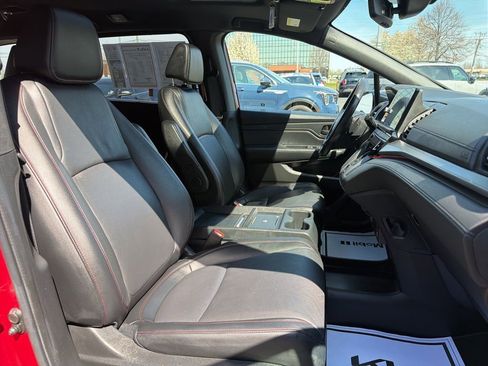 Used 2025 Honda Odyssey Sport-L image 12