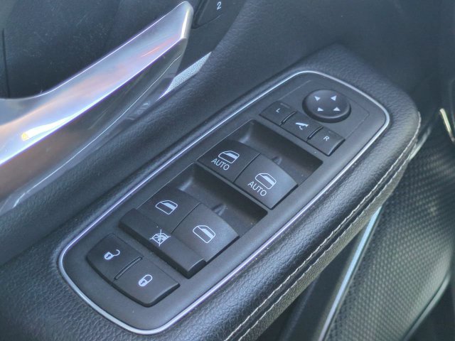 Used 2022 RAM 1500 Laramie w/ Sport Appearance Package AWD/4WD image 23