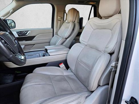Used 2019 Lincoln Navigator L Reserve w/ Cargo Package image 16