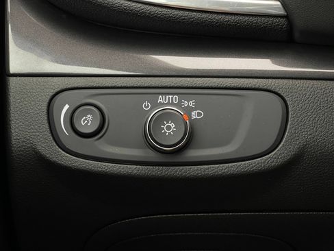Used 2022 Buick Encore Preferred w/ Safety Package II AWD/4WD image 20