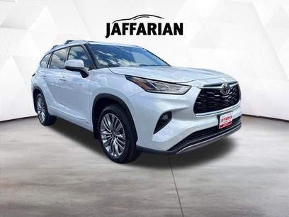 Certified 2026 Toyota Highlander Platinum