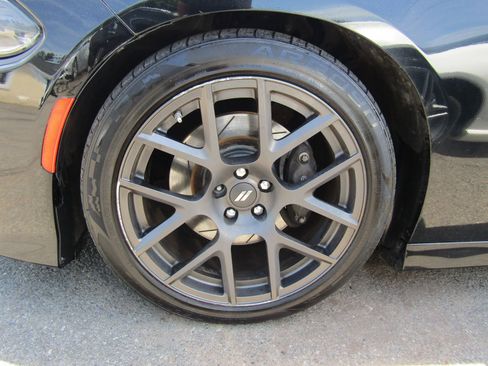 Used 2019 Dodge Charger Scat Pack RWD image 40