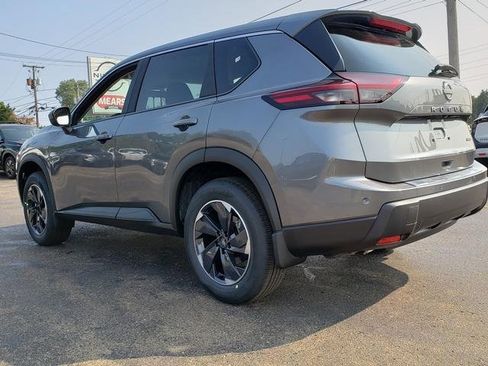 New 2026 Nissan Rogue SV image 7