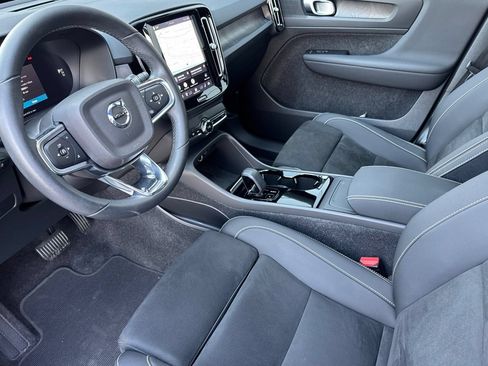 Used 2023 Volvo XC40 Recharge Plus AWD/4WD image 9