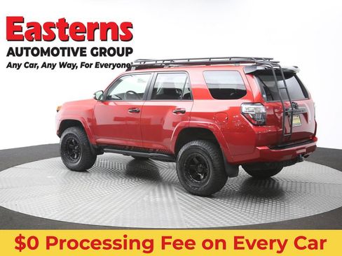 Used 2021 Toyota 4Runner Venture w/ Moonroof Package AWD/4WD image 64
