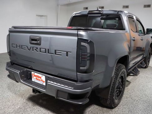 Used 2022 Chevrolet Colorado LT w/ Luxury Package image 7