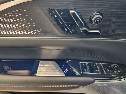 New 2026 Cadillac Lyriq V image 19