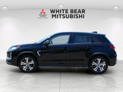Used 2025 Mitsubishi Outlander Sport SE AWD/4WD image 3