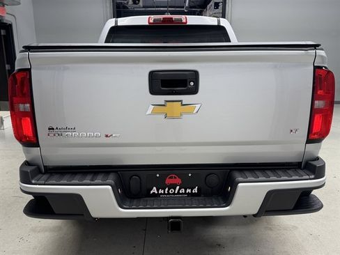 Used 2018 Chevrolet Colorado LT AWD/4WD image 7